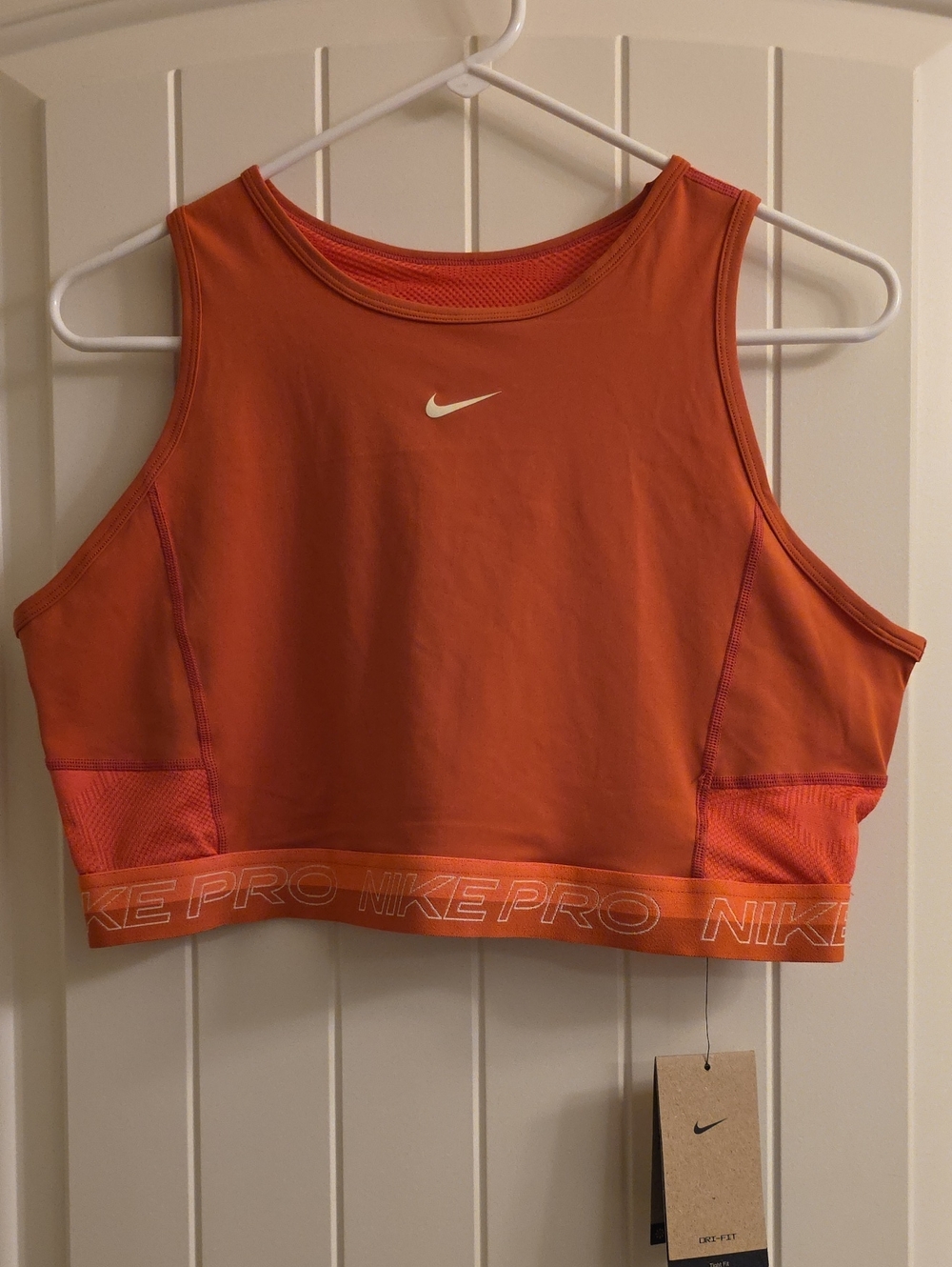 NWT! Nike Pro Women’s Training Cropped Tank with Elastic Logo Band
